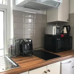Apartment Studio, Rainham (Greater London)