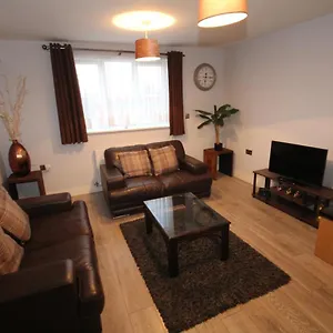 Apartment Holden Court - 3, West Drayton (Middlesex)